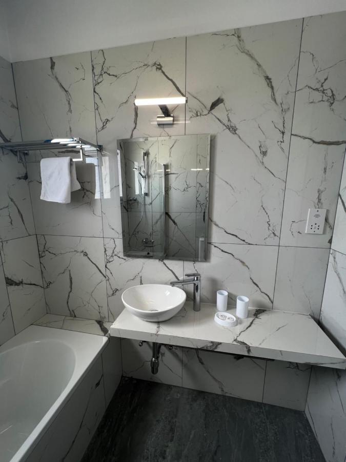 Kefalonitis Hotel Apartments Paphos Bagian luar foto
