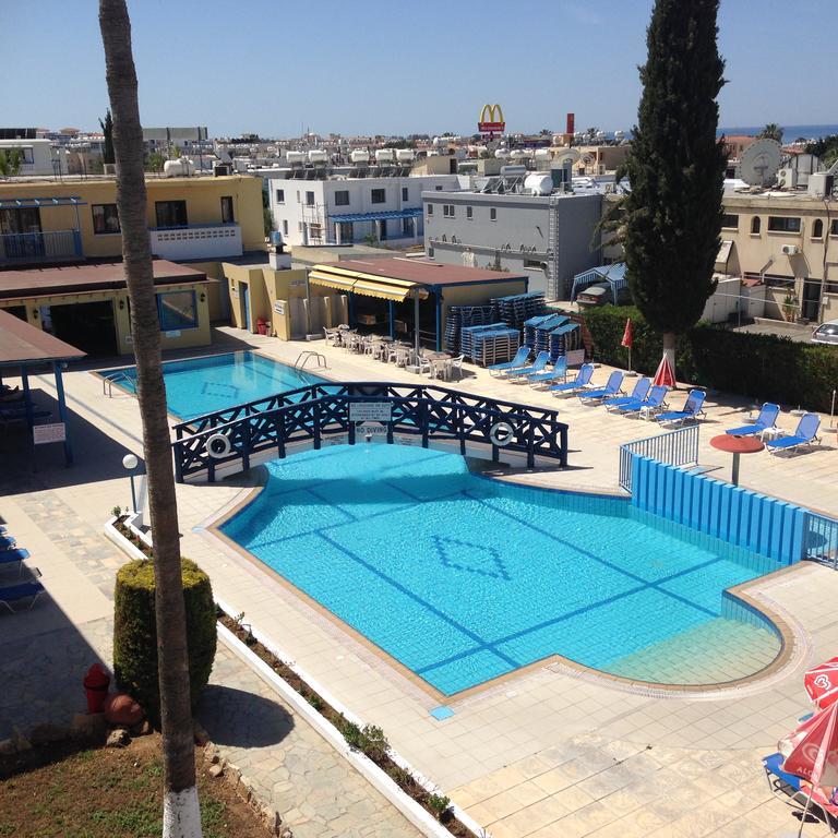 Kefalonitis Hotel Apartments Paphos Bagian luar foto