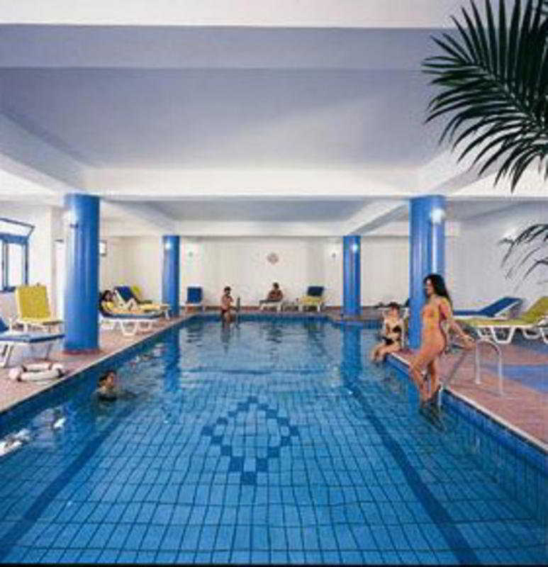 Kefalonitis Hotel Apartments Paphos Bagian luar foto